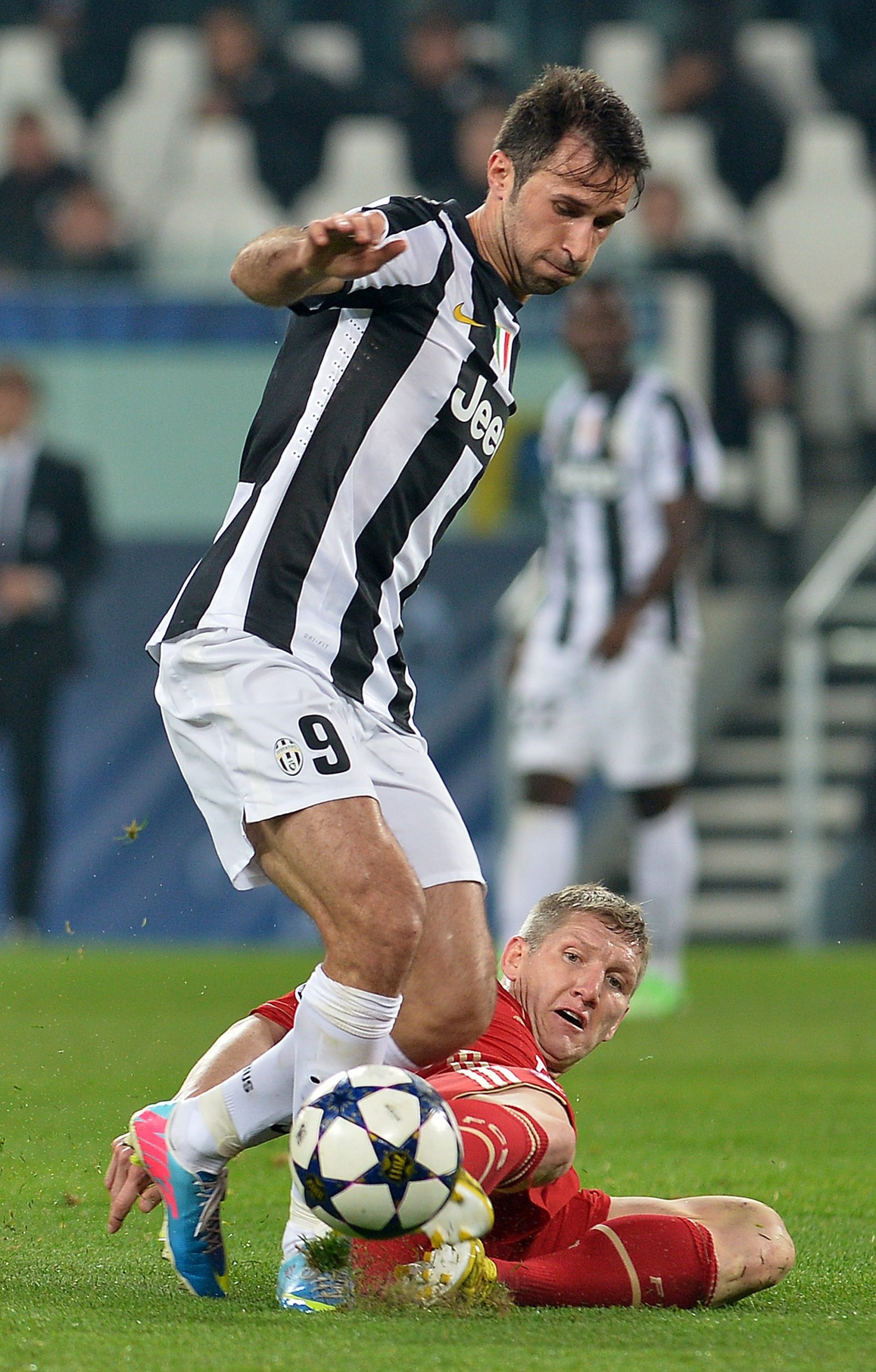 Manchester United, Offerta per Vucinic