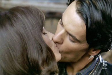 Ascolti 13/06: Canale 5 davanti a tutti con “Pupetta – il coraggio e la passione”