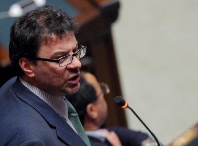 Dopo la batosta elettorale la Lega pensa a Giorgetti