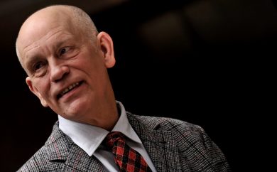 John Malkovich, eroe per caso