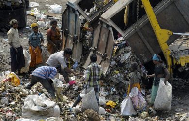 La povertà si combatte con la redistribuzione del reddito