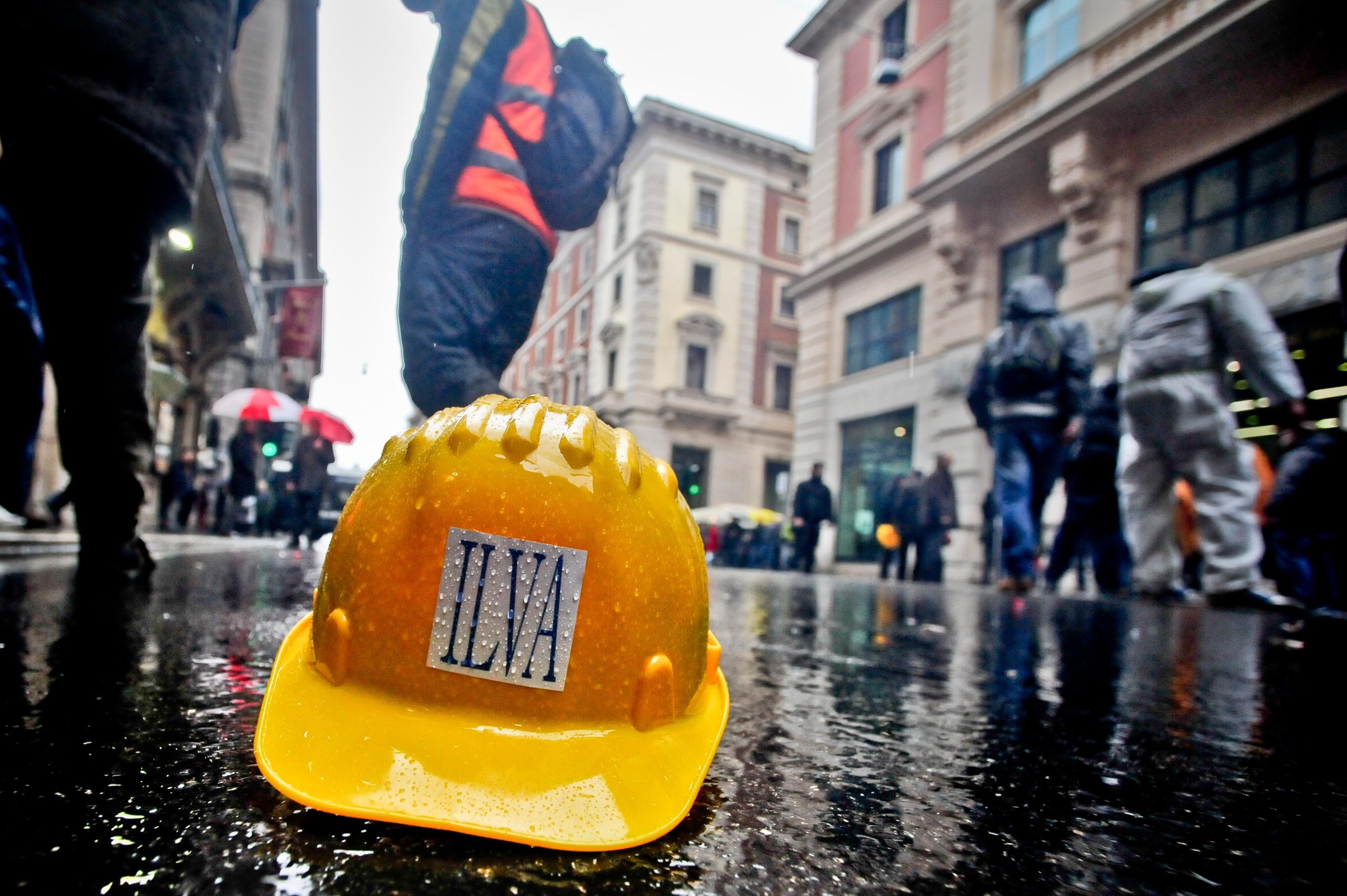 Ilva commissariata, 36 mesi per tornare alla normalità