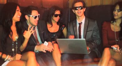 Niente porno su Glass. L’ha stabilito Google