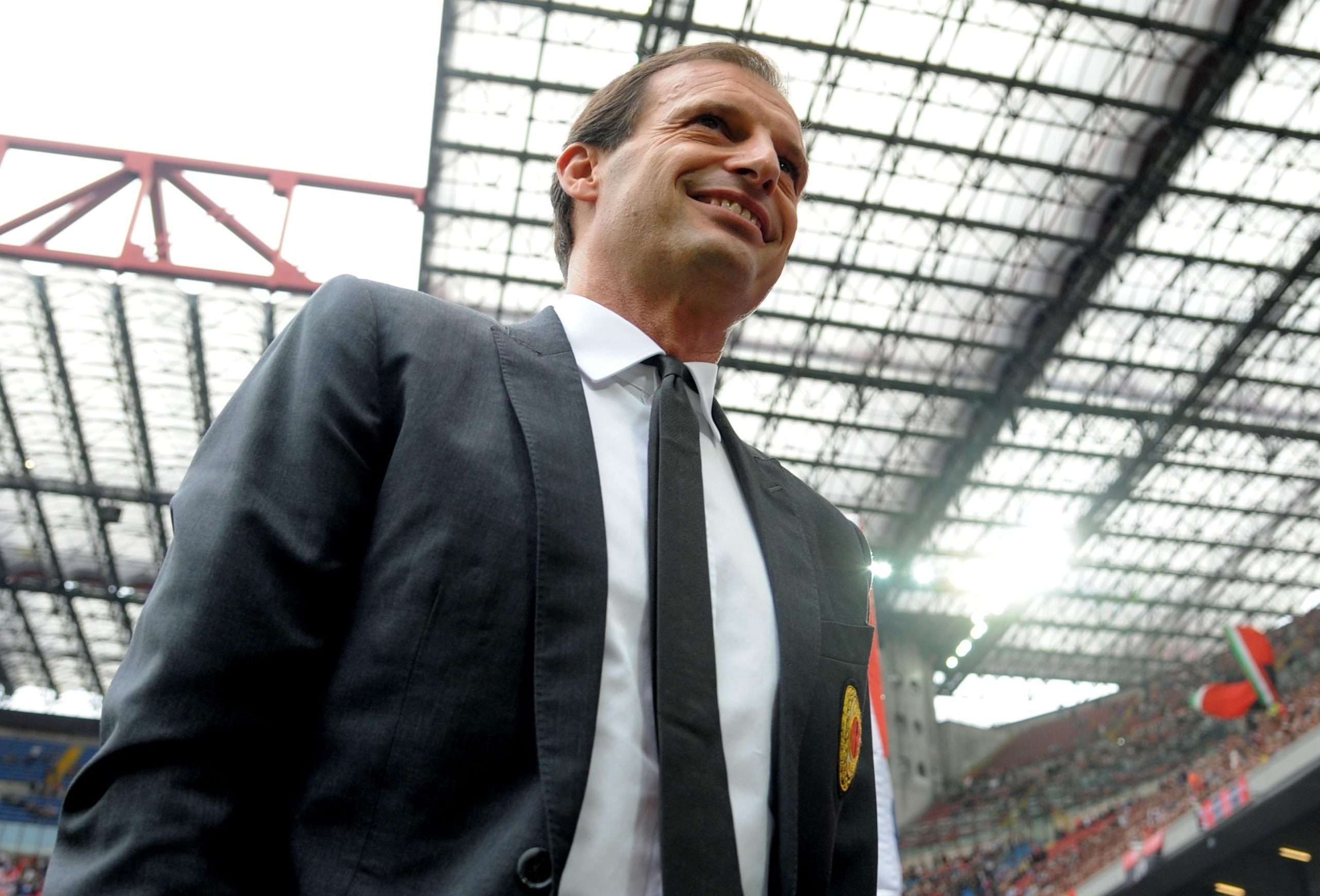 Il matrimonio (all’italiana) tra Berlusconi ed Allegri Il matrimonio (all’italiana) tra Berlusconi ed Allegri