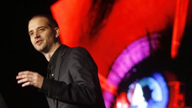 Jack Barnaby, hacker. Morto misteriosamente