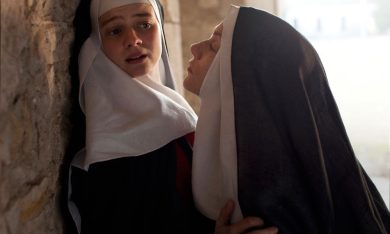 La religiosa, il film con Isabelle Huppert: il trailer italiano