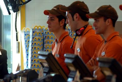 Come risparmiare se si guadagna poco. L’esempio di McDonald’s