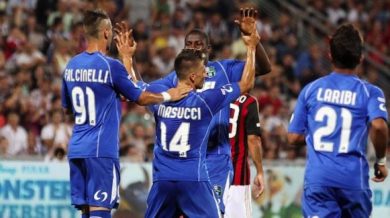 Ascolti 23/07: torna il calcio in tv e Canale 5 vola