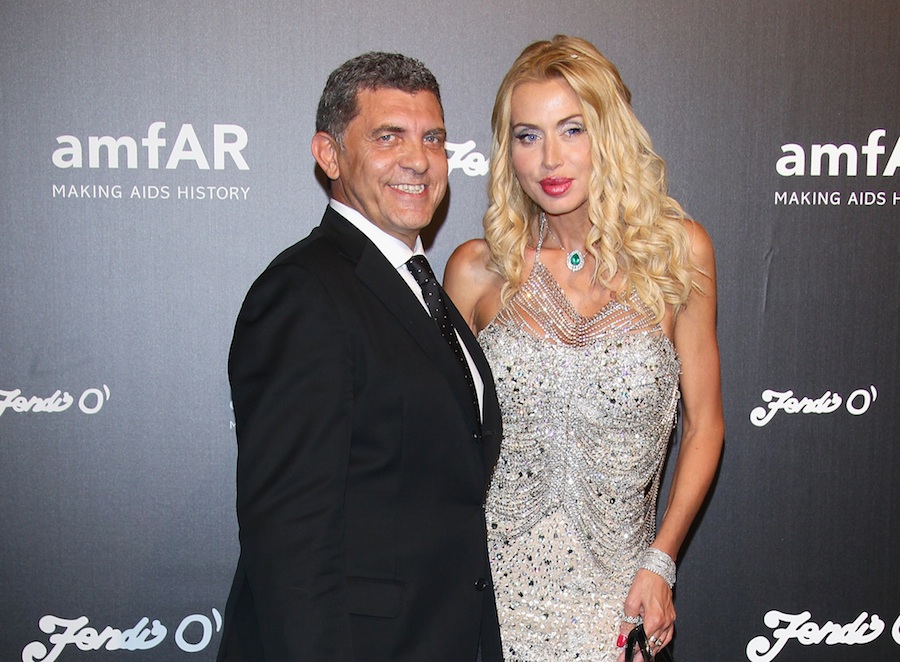 Valeria Marini smentisce la gravidanza: “Dichiarazioni mai rilasciate” Valeria Marini smentisce la gravidanza: “Dichiarazioni mai rilasciate”