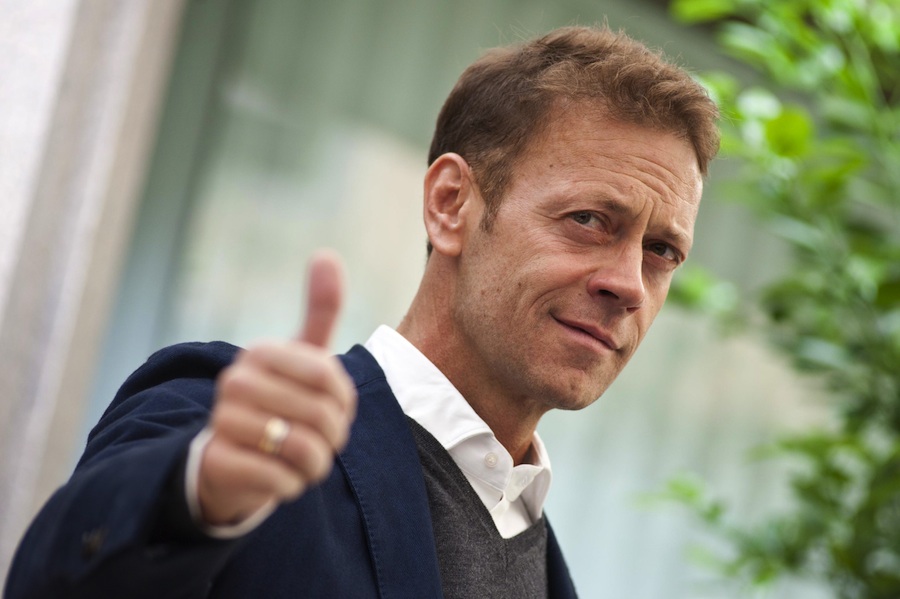 “Ci pensa Rocco”: Siffredi diventa conduttore e dà consigli alle coppie in crisi “Ci pensa Rocco”: Siffredi diventa conduttore e dà consigli alle coppie in crisi