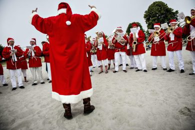 Il Congresso mondiale dei Babbi Natale a Copenhagen