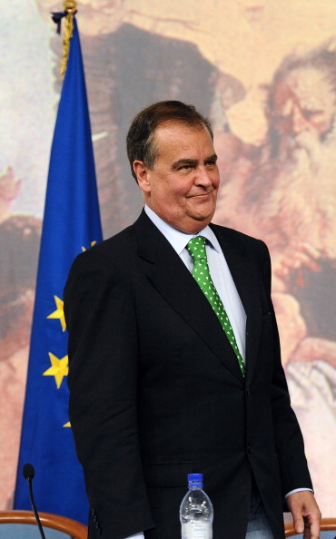 Più che dimissioni, fuga dalla realtà