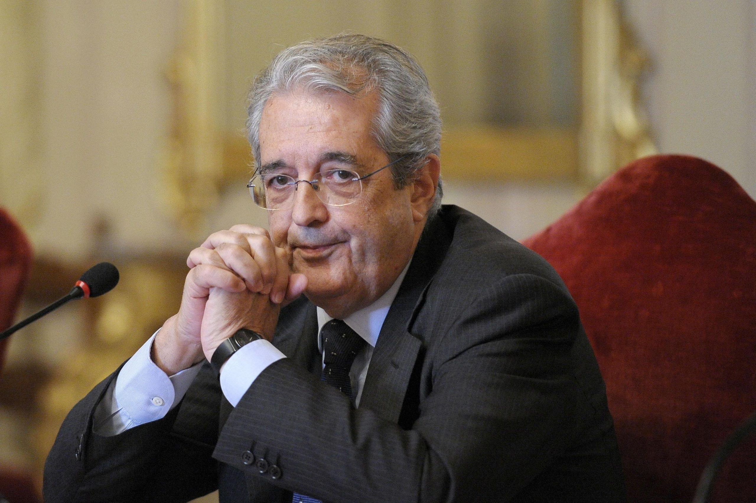 Eni, Enel, Finmeccanica, Ferrovie, Poste: obiettivo privatizzazioni Eni, Enel, Finmeccanica, Ferrovie, Poste: obiettivo privatizzazioni