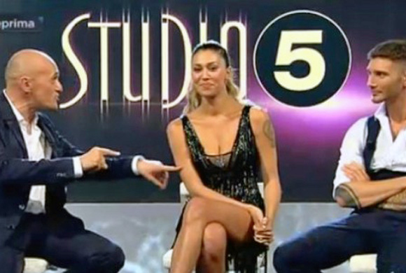 Ascolti 17/07: con Belén, Signorini aggancia Benigni Ascolti 17/07: con Belén, Signorini aggancia Benigni