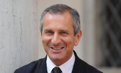 E sulle foto di Vendola spunta Carofiglio