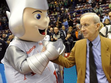 Dan Peterson: “Volare basso è lo schema vincente per il basket italiano”