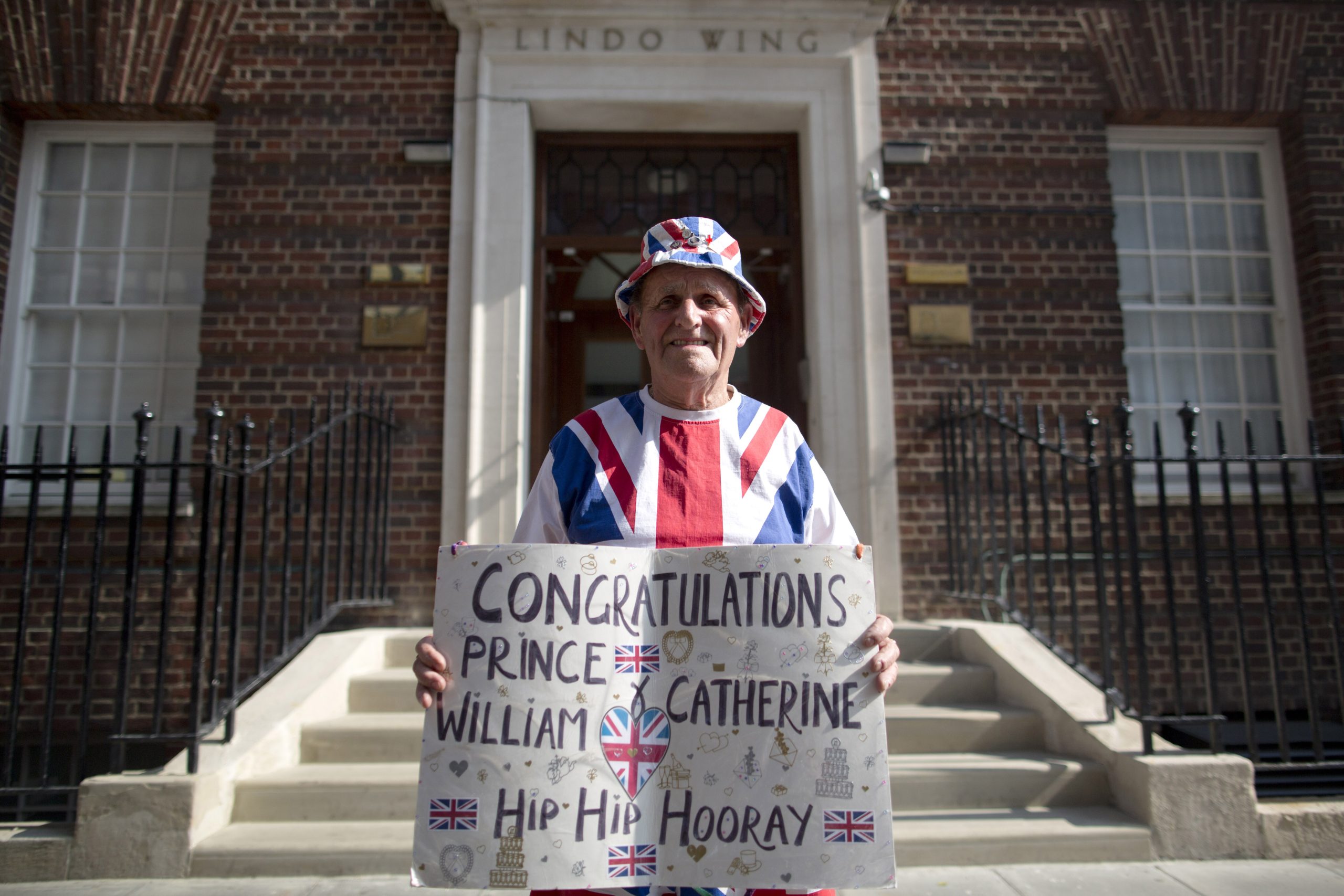 Kate Middleton, yoga a Palazzo per alleviare le doglie Kate Middleton, yoga a Palazzo per alleviare le doglie