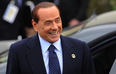 Berlusconi: “Ripartiamo con tanti giovani, entusiasmo e passione”