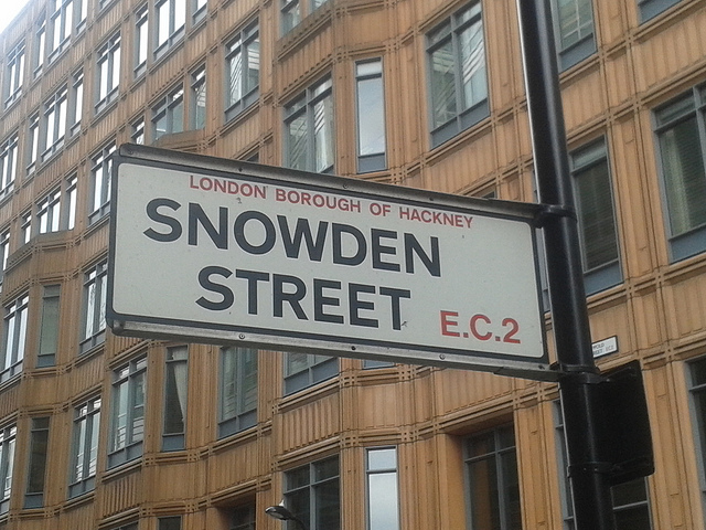 Snowden e lo scandalo NSA, l’Unione Europea sapeva tutto? Snowden e lo scandalo NSA, l’Unione Europea sapeva tutto?