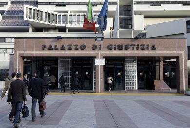 Le “spese” dei consiglieri campani (con soldi pubblici)