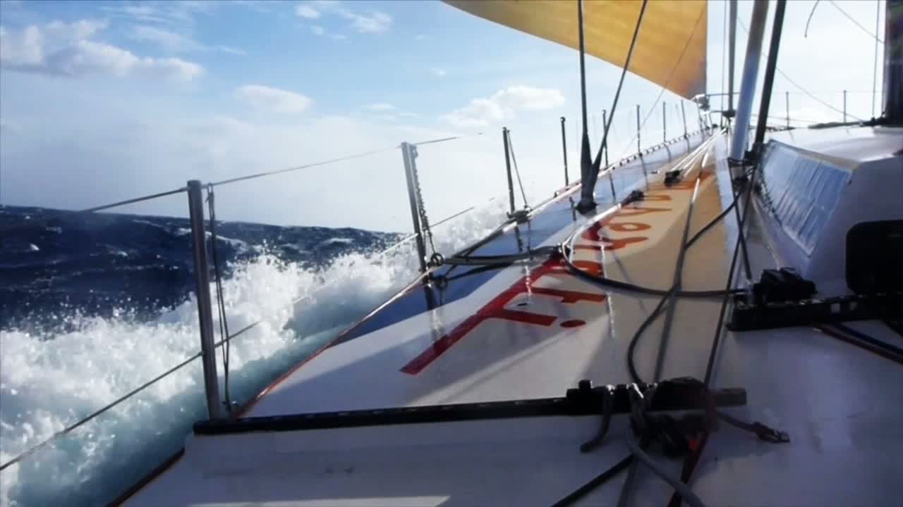 John Elkann alla Transpac con Soldini su Maserati