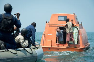 Captain Phillips – Attacco in mare aperto, il nuovo film di Paul Greengrass: il trailer