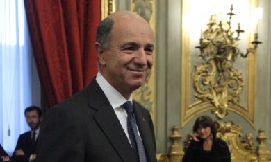 L’affondo di Passera contro De Benedetti