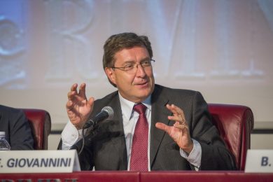 Pensioni d’oro e d’argento: quanti sono e quanto costano gli assegni che Giovannini vuol tagliare