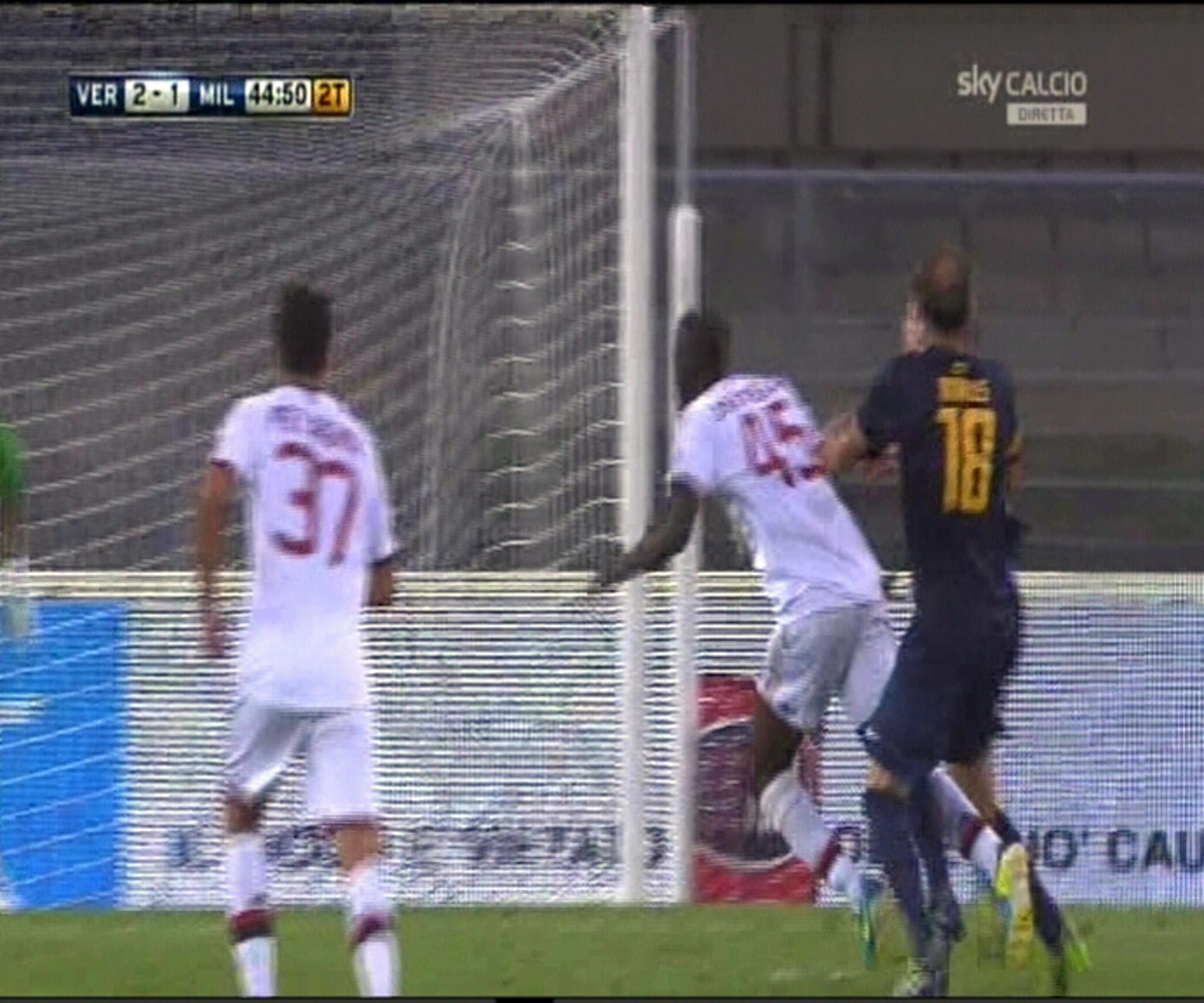 MOVIOLA LIVE – Juve, decide Tevez. Balo-giallo nel finale: rigore?