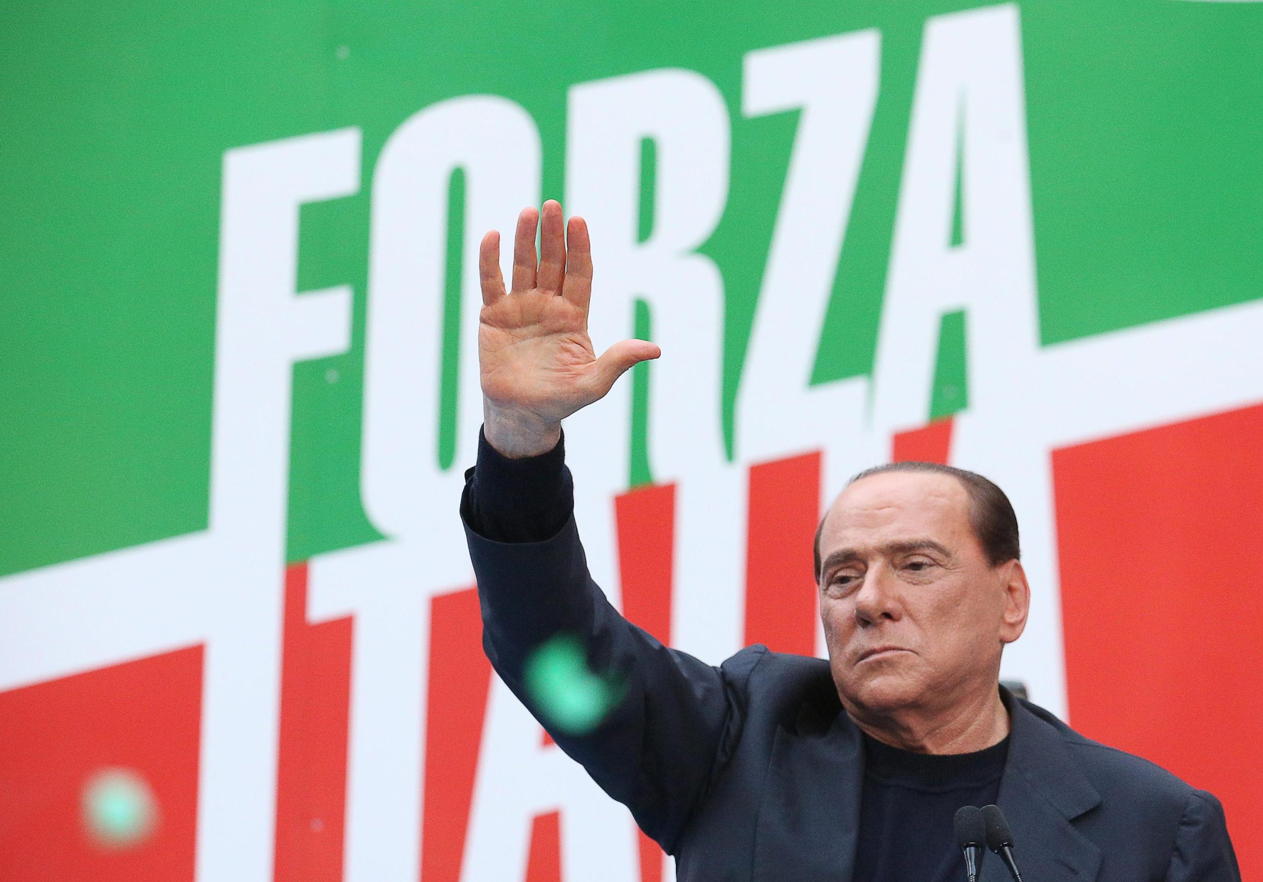 Decadenza Berlusconi: dopo il sì in giunta, cosa succede? Decadenza Berlusconi: dopo il sì in giunta, cosa succede?