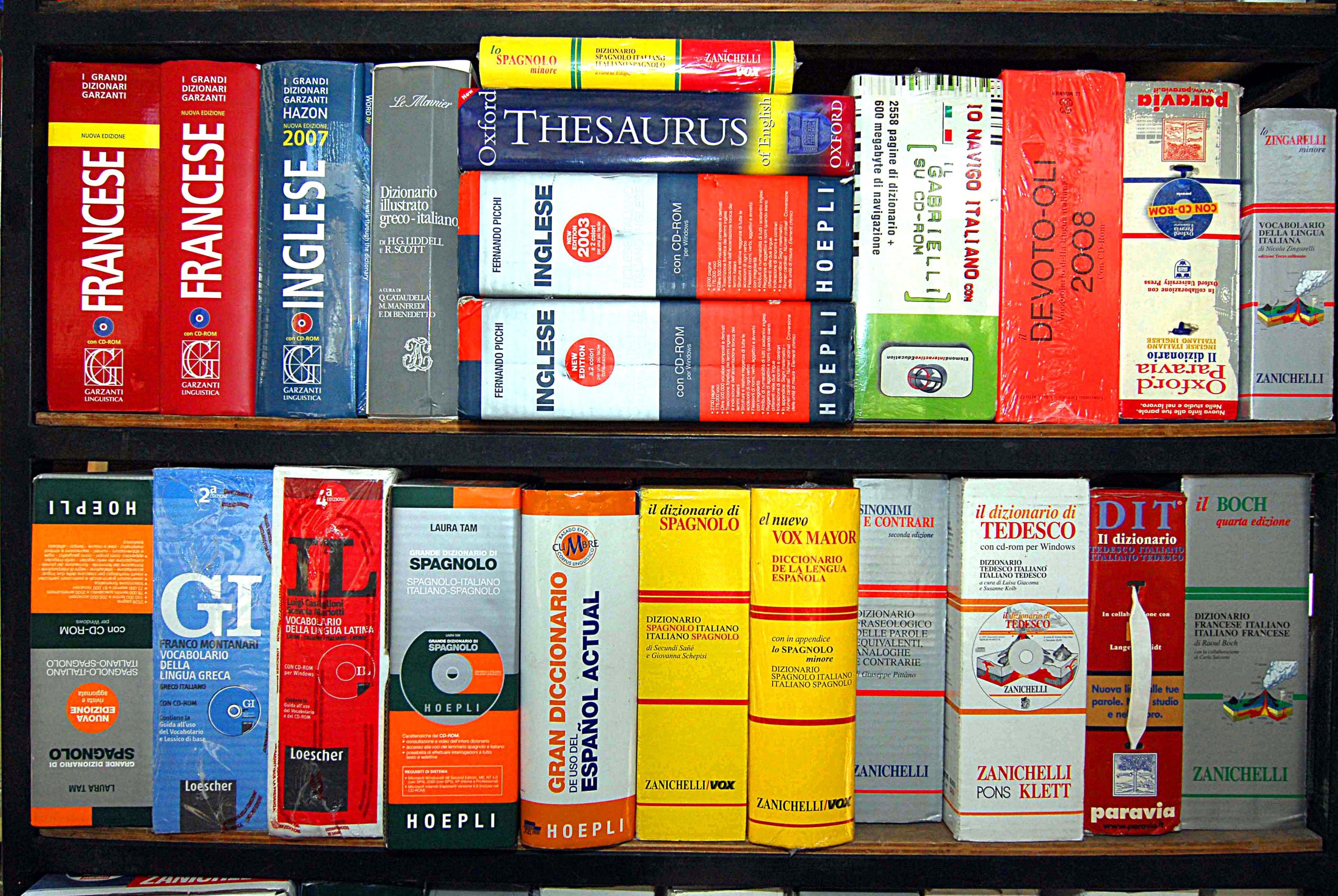 Libri scolastici, una stangata per le famiglie Libri scolastici, una stangata per le famiglie