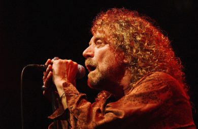 Robert Plant compie 65 anni: le 30 canzoni della sua vita