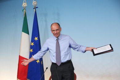 Aerei e auto blu: la spending review di Enrico Letta