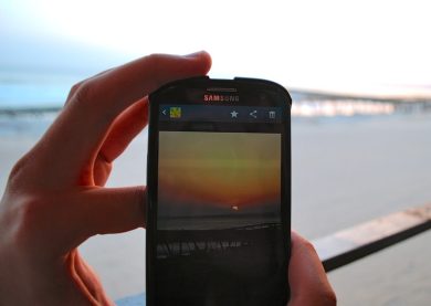 Sette consigli per usare al meglio smartphone e tablet in vacanza