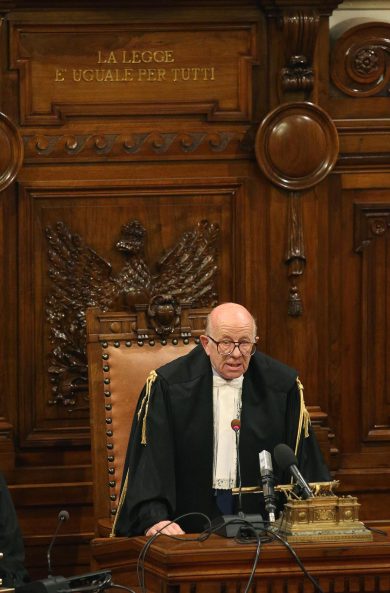 Esposito e la giustizia senza decoro