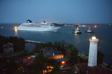 Boom delle crociere: trend in crescita tra nuove navi, isole private e investimenti record
