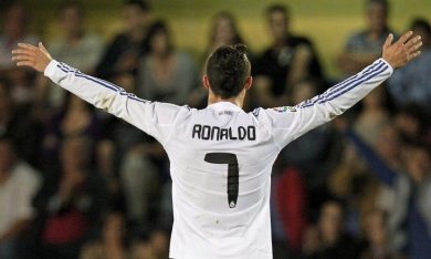 Ronaldo, rinnovo col giallo