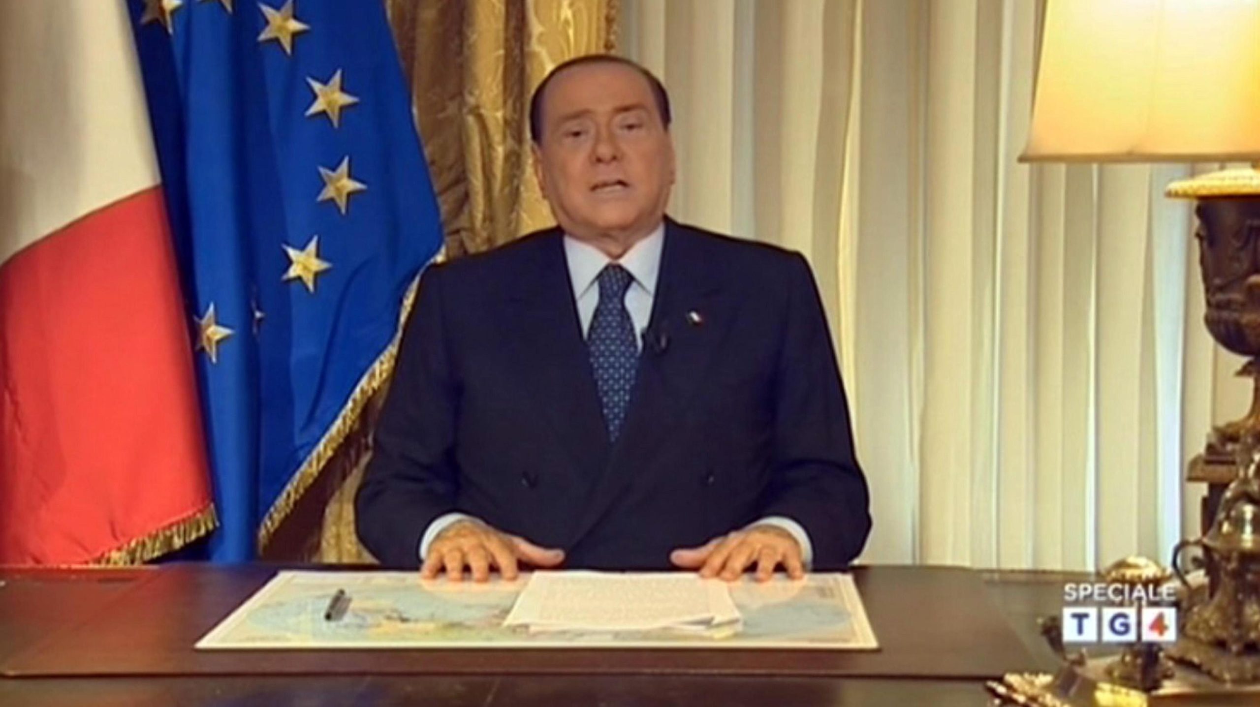 Berlusconi: “Non mollo e ricostruisco Forza Italia” Berlusconi: “Non mollo e ricostruisco Forza Italia”
