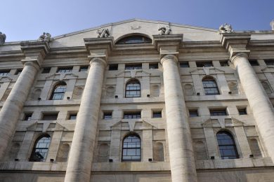 Processo Mediaset, Berlusconi condannato ma la Borsa non se ne accorge