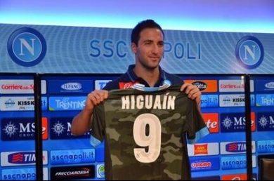 Higuain si presenta: “Voglio vincere come Maradona”