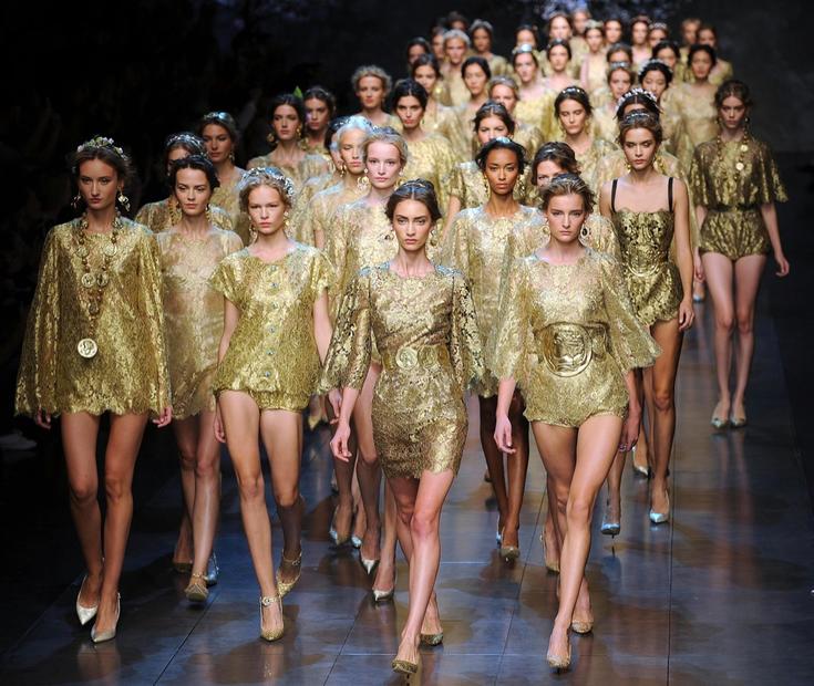 Lo tsunami delle vanità Lo tsunami delle vanità