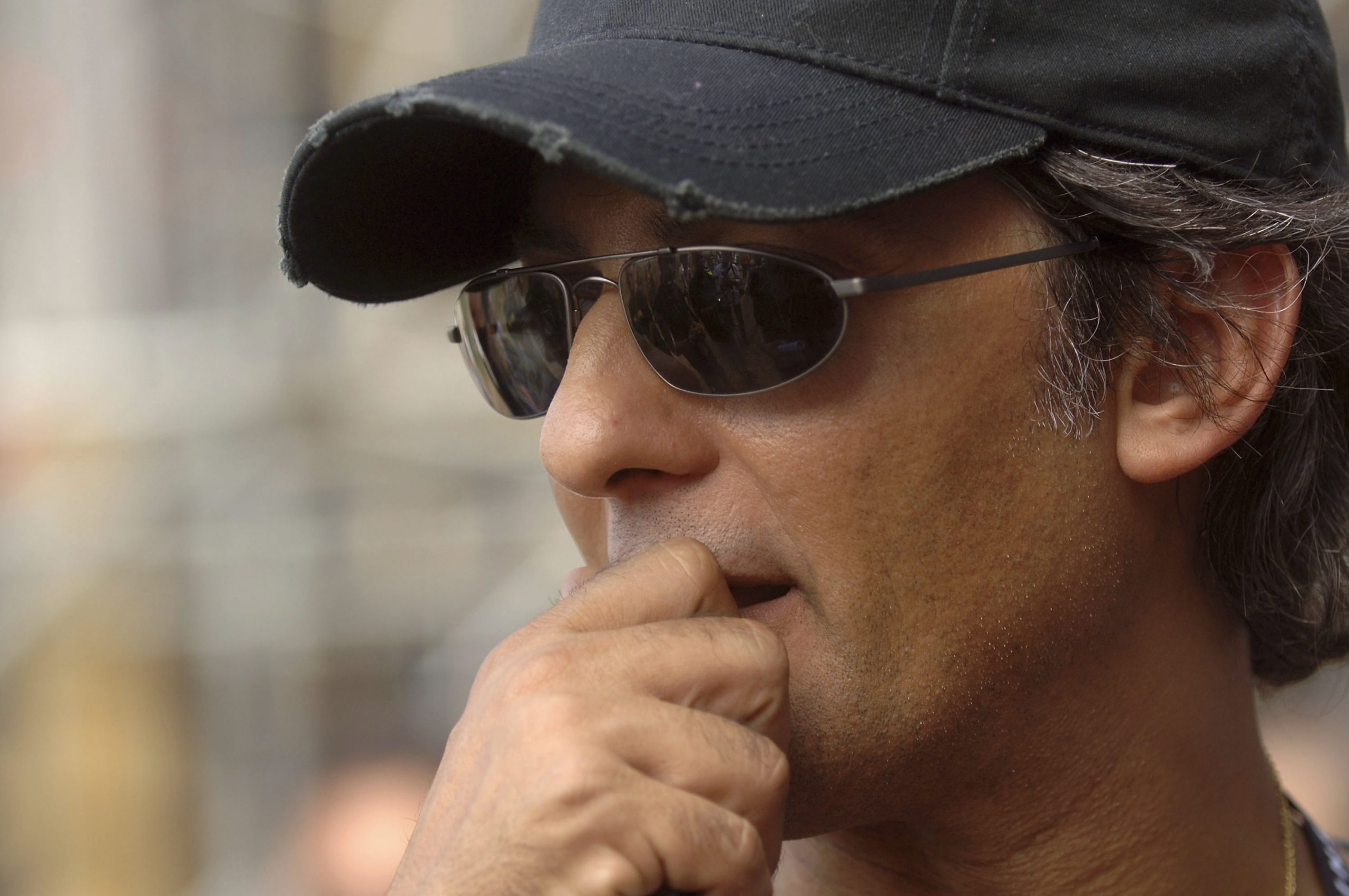 Fiorello e la cocaina, la polemica continua Fiorello e la cocaina, la polemica continua