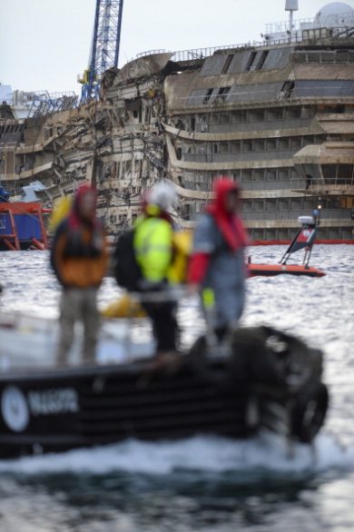 Rotazione riuscita. E l’isola festeggia con Sloane