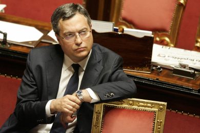 Decadenza Berlusconi: il testo della relazione di Augello