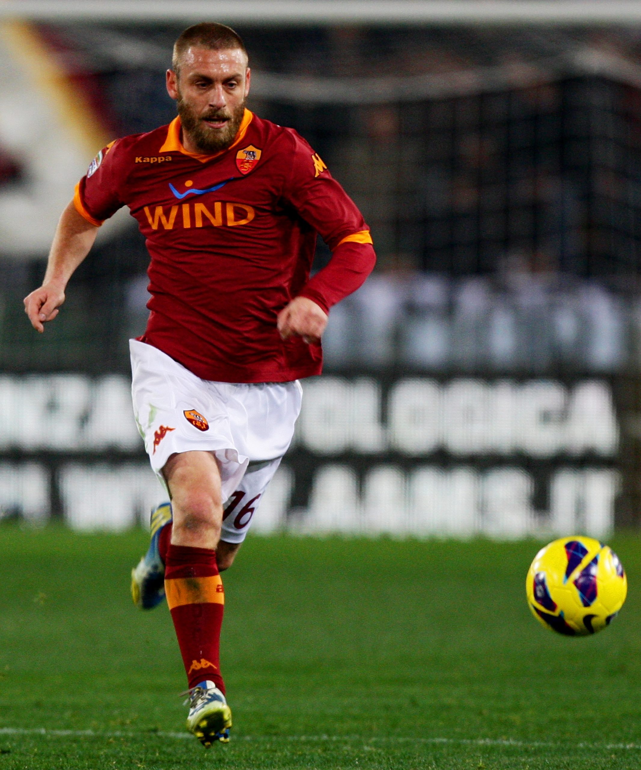 Stipendi e mercato: ecco la dieta del calcio italiano Stipendi e mercato: ecco la dieta del calcio italiano