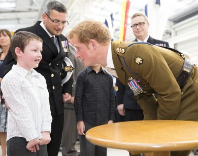 Principe Harry, al Polo Sud per beneficenza