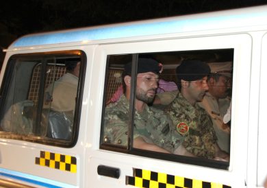 Marò, chi ha “sequestrato” Latorre e Girone?