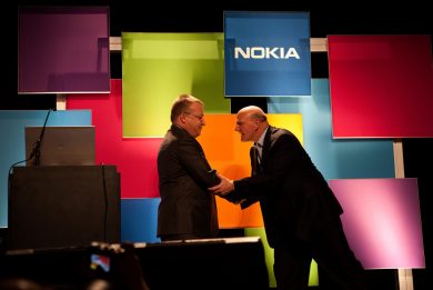 Perché Microsoft si compra Nokia