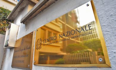 In acquisti di beni e servizi lo Stato spreca 30 miliardi