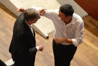 La rimonta di Cuperlo, i montiani da Renzi